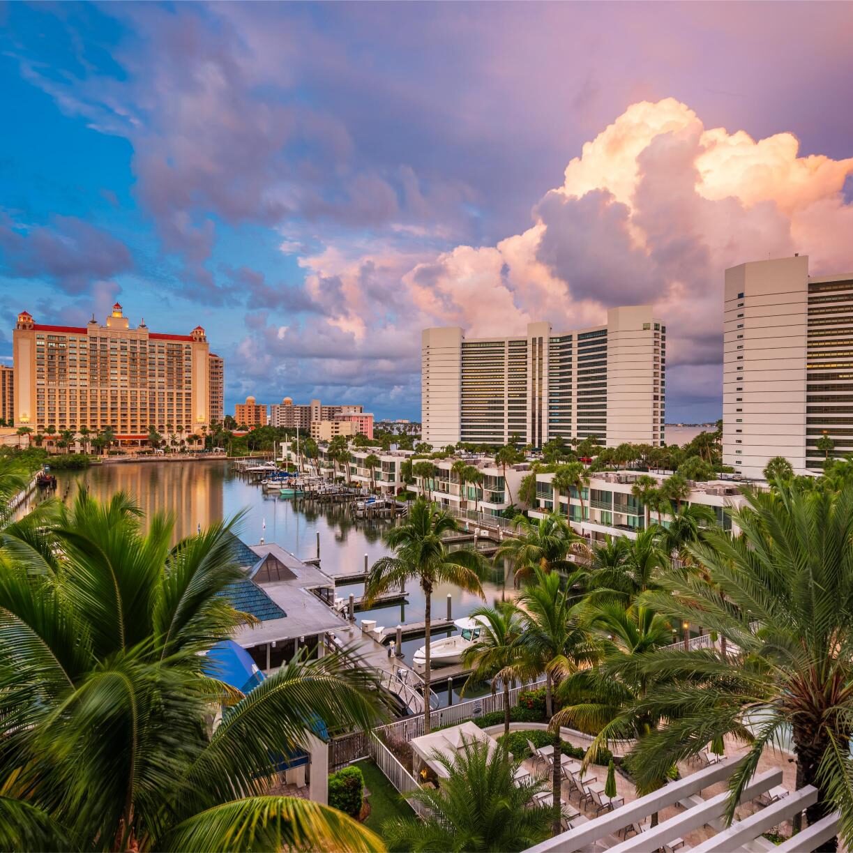 sarasota-florida-usa-downtown-skyline-2023-11-27-05-04-15-utc